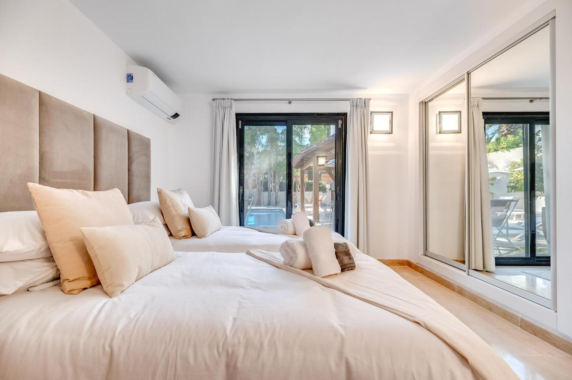 Vacation Marbella I Villa La Cabane, Prestige, Heated Pool, 300M To The Beach Buitenkant foto